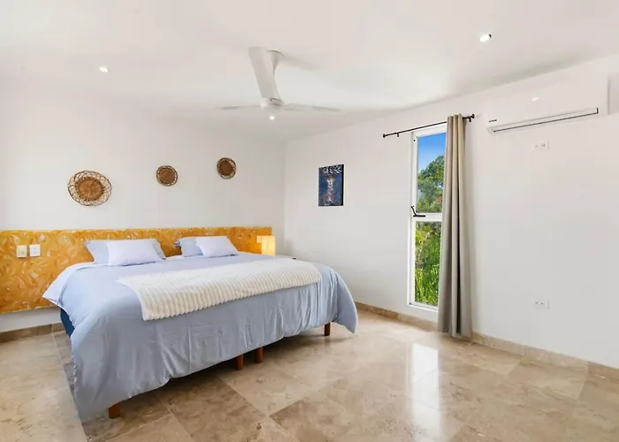 Villa Paradise - Private Pool & Rooftop Deck *